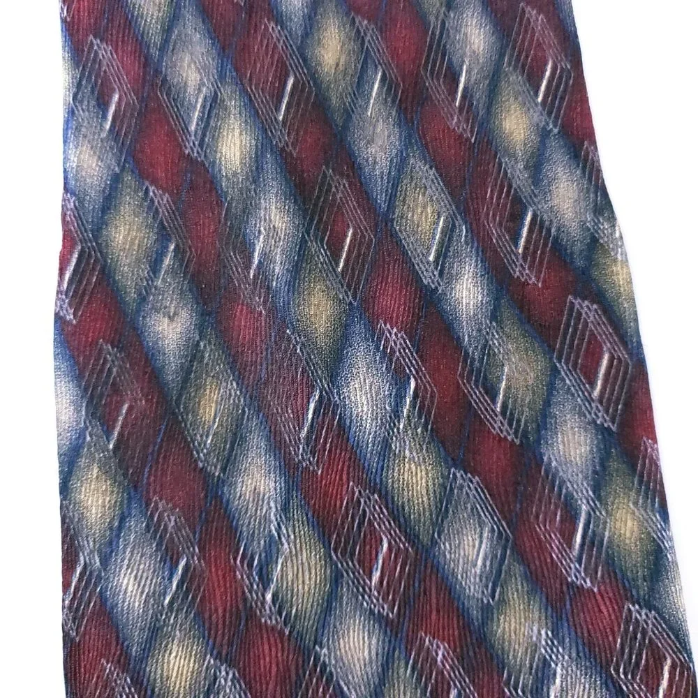 Bill Blass Black Label Men Necktie 100% Silk Geometric 61x3.75 - NWOT